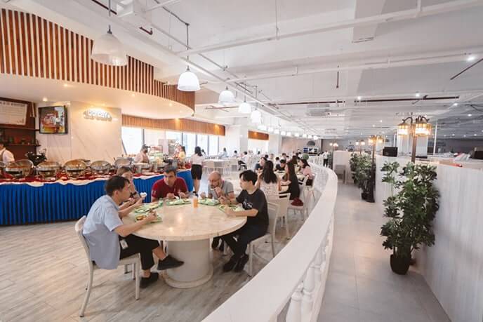 Cafeteria & dining